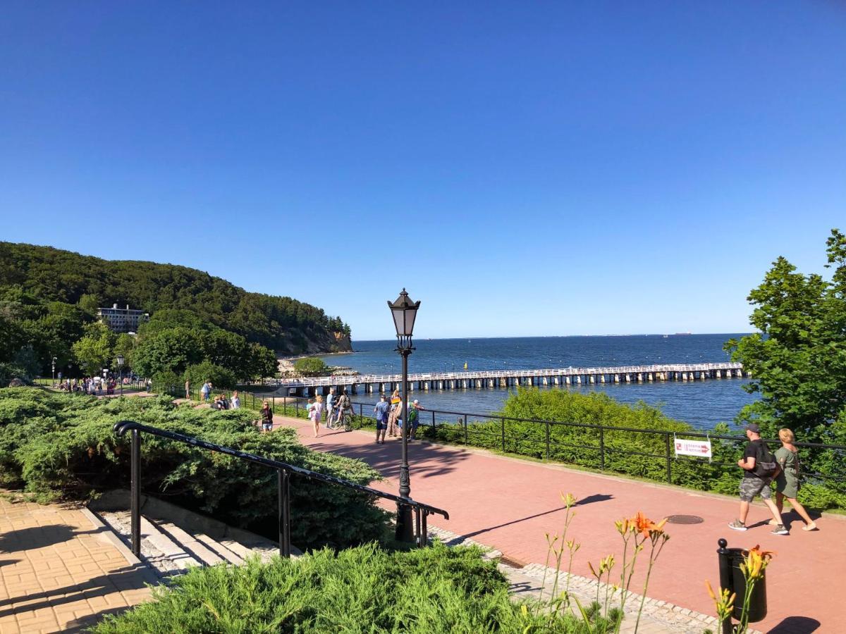 Pokoje Goscinne Przy Molo Gdynia Exterior foto