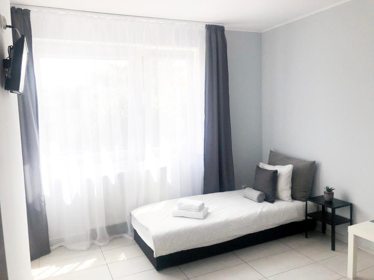 Pokoje Goscinne Przy Molo Gdynia Exterior foto